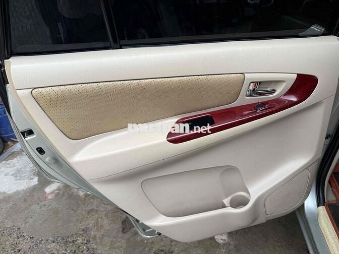 Toyota Innova 2006 G - 150000 km