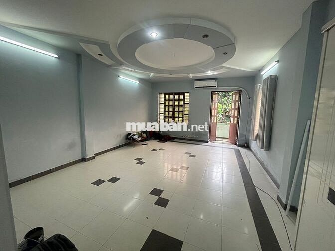 Phòng trọ 70m2 đường Trịnh Hoài Đức, Bình Thạnh ngay chợ Bà Chiểu