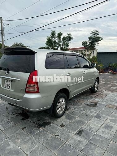 Toyota Innova 2006 G - 150000 km