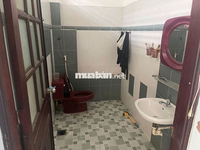 Phòng trọ 70m2 đường Trịnh Hoài Đức, Bình Thạnh ngay chợ Bà Chiểu