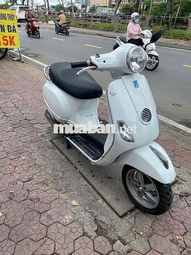 xe vespa Fi trắng mới tinh