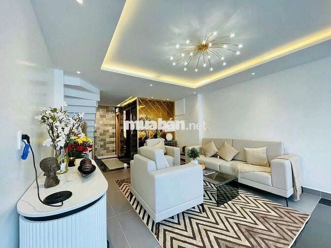 Cho thuê Siêu Phẩm có Thang máy, hẻm xe hơi, Thống Nhất p16 gò vấp