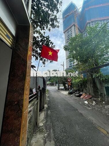 Chính chủ cho thuê nhà 2 tầng, mặt đường Thanh Bình, Mộ Lao, Hà Đông.