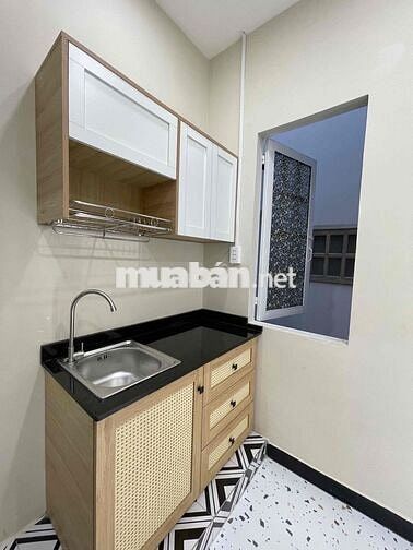 phòng đẹp cửa sổ full nội thất mới cô bắc phú nhuận