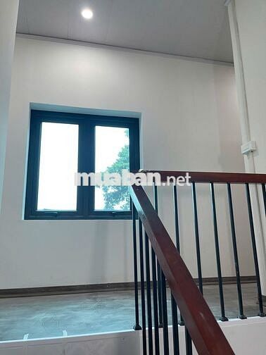 Chính chủ cho thuê nhà 2 tầng, mặt đường Thanh Bình, Mộ Lao, Hà Đông.