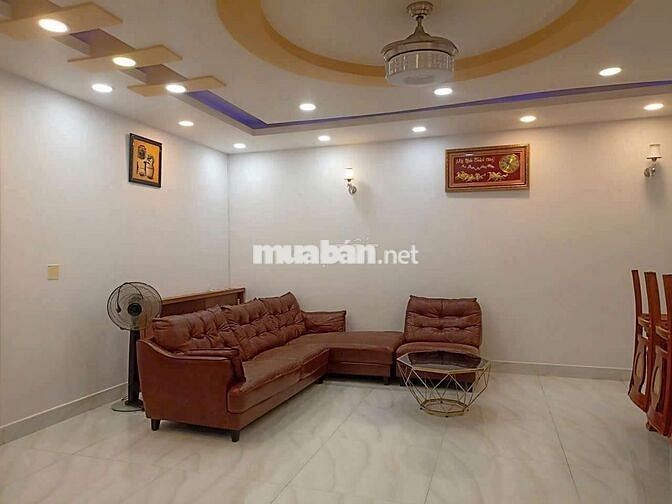 CHO THUÊ NHÀ 10X20 GÓC 2MT(TRỆT+2LẦU+6PN+7WC) ĐƯỜNG DƯƠNG THỊ GIANG