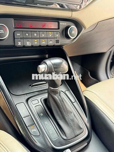 Kia Rondo 2016 2.0 GATH đẹp chạy 39000 km