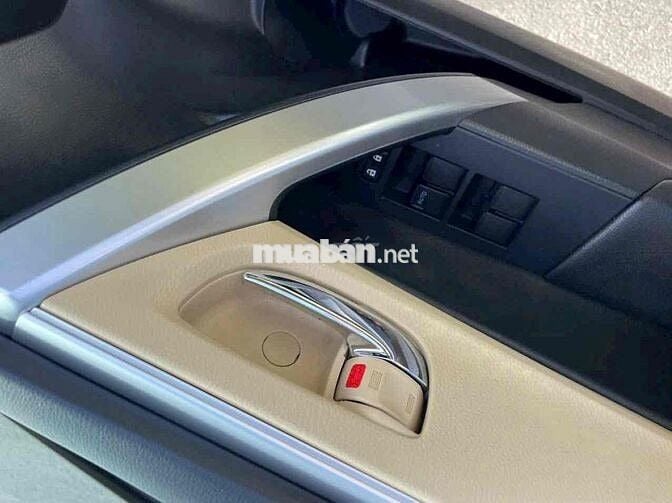 Toyota Corolla Altis 2018 1.8G CVT - 62000 km