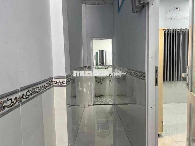 👉 Nhà nguyên căn 2 phòng ngủ cho thuê lâu dài, giá 5 triệu/tháng