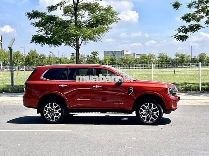 Ford Everest Titanium 2023