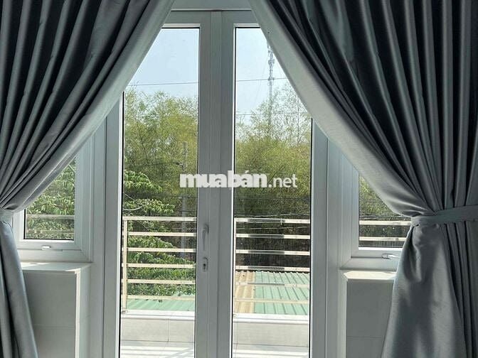 👉 Nhà nguyên căn 2 phòng ngủ cho thuê lâu dài, giá 5 triệu/tháng