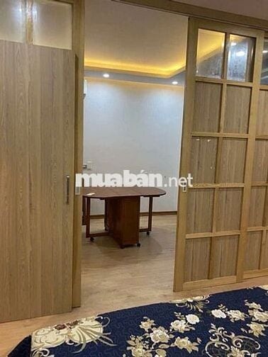 Căn hộ dịch vụ Cao Cấp , 45m2, 2N1K , Trúc Bạch-Ba Đình-Hà Nội