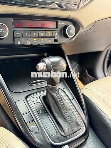 Kia Rondo 2016 2.0 GATH đẹp chạy 39000 km