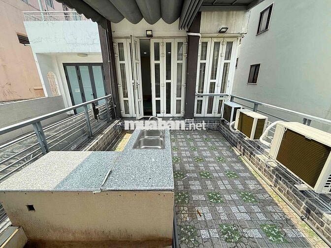 Phòng studio, đường Tô Hiến Thành. Quận 10, HCM