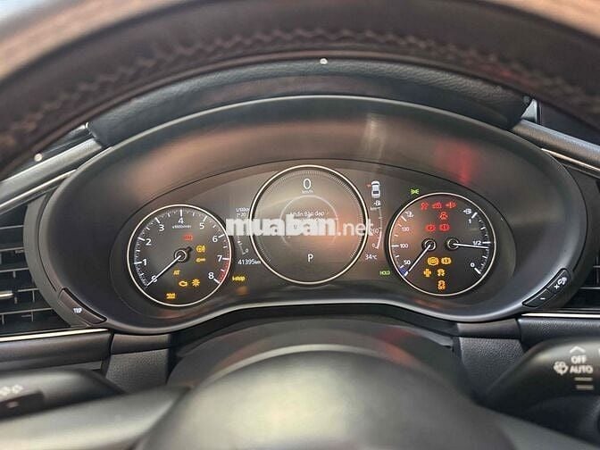 Mazda 3 2020 1.5L Luxury - 41000 km
