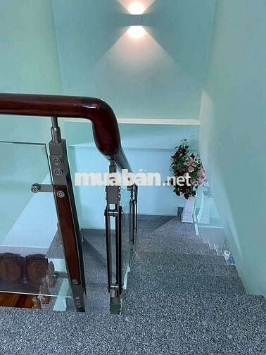 NHÀ SẠCH SẼ THOÁNG MÁT, TRỆT LẦU, 2PN, 2WC, GẦN GÒ VẤP