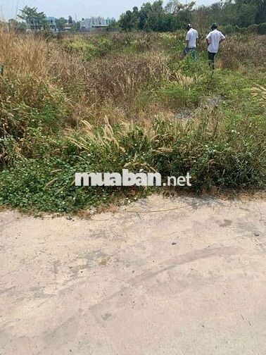 Đất nền sổ hồng riêng 380tr/nền. Đoàn Nguyễn Tuấn vào 1,5km
