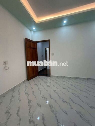 Nhà đẹp mới tinh, đường thông 6m. 5pn 5wc .vp cty, gd, onlie