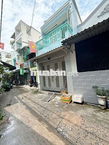 Kẹt tiền cần bán gấp căn nhà thuộc đường âu dương lân p3 q8 hẻm rộng