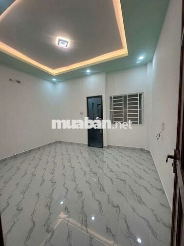 Nhà đẹp mới tinh, đường thông 6m. 5pn 5wc .vp cty, gd, onlie