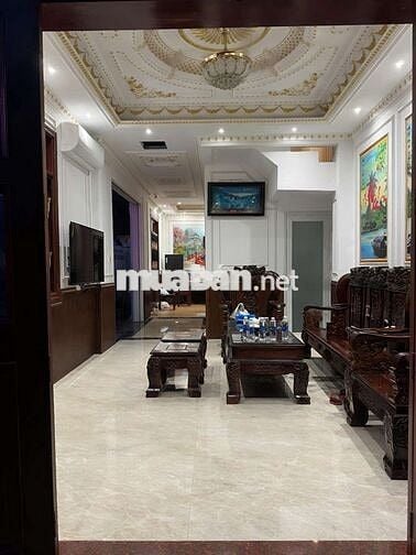 Cho thuê nguyên căn 4pn , hẻm xe hơi, Hà Huy Giáp, P Thới An ,Quận 12