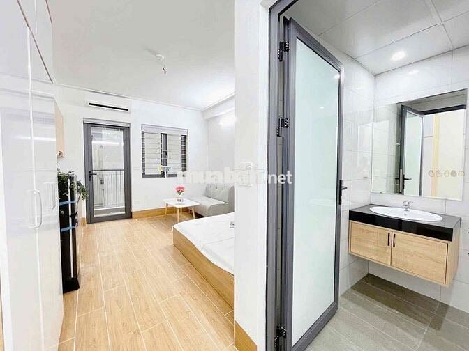 Phòng 37m2, ban công, cửa sổ, Nguyễn Văn Đậu, Bình Thạnh, gần Q1, Q3