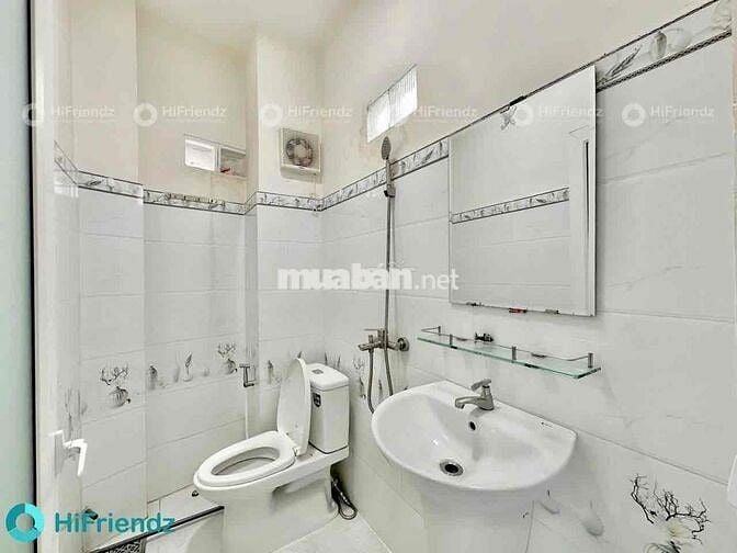 phòng ban công giá rẻ gần LOTTE, UFM, TDT, NTTU