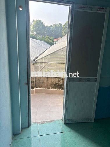 Cho thuê nhà mặt tiền trung Mỹ Tây 1 lầu 2pn 4,5 triệu