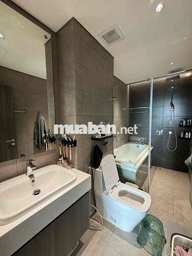 CĂN HỘ CHUNG CƯ CAO CẤP CELADON 3PN 3WC 1PK 120m2 GIÁ TỐT