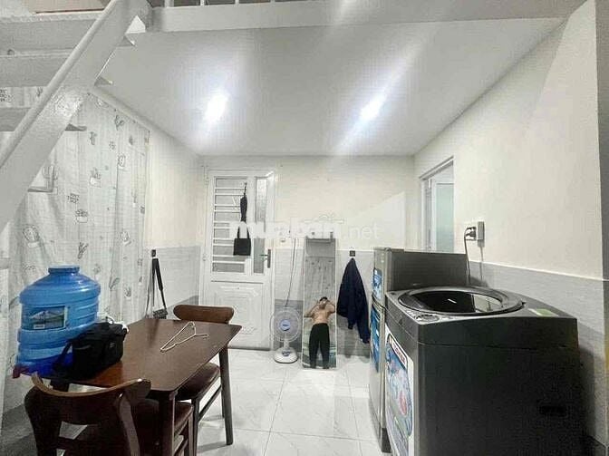 PHÒNG MỚI XÂY GIÁ RẺ THÁNG 11 Ở ĐƯỢC - CÓ MÁY LẠNH - AN NINH CAO