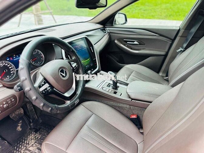 VinFast Lux A2.0 2021 Plus 2.0 AT - 50000 km
