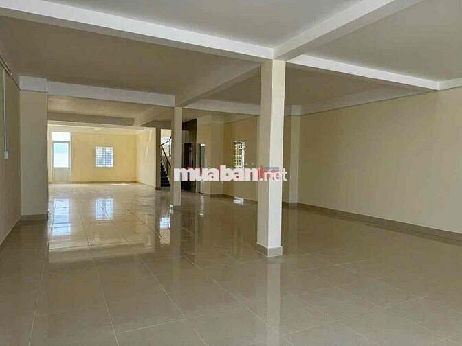 SIÊU PHẨM NGANG 8M - 5 Lầu Trống Suốt - Mặt tiền Tân Kỳ Tân Quý