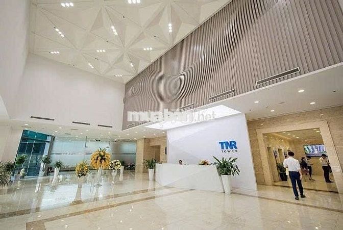 Tòa nhà mới xây góc 2 MT Nguyễn Chí Thanh góc Nguyễn Kim Quận 10.