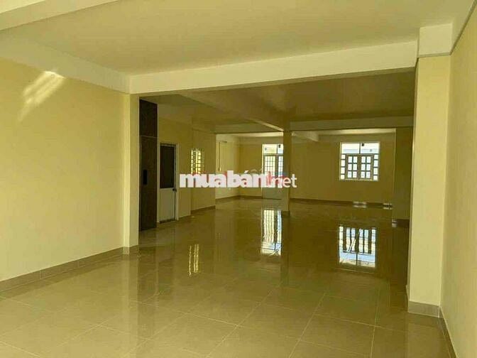 SIÊU PHẨM NGANG 8M - 5 Lầu Trống Suốt - Mặt tiền Tân Kỳ Tân Quý