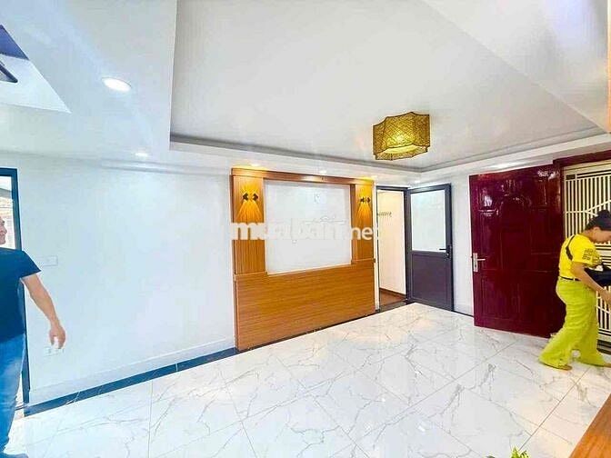CỰC HOTTT - CĂN HỘ 100m2 - 4PN - 2Wc - MẶT PHỐ TẠ QUANG BỬU - GIÁ TỐT