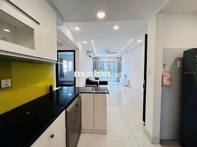 Cho thuê căn hộ 3PN Ruby Celadon 98m² sát Aeon Mall, giá chỉ 13tr