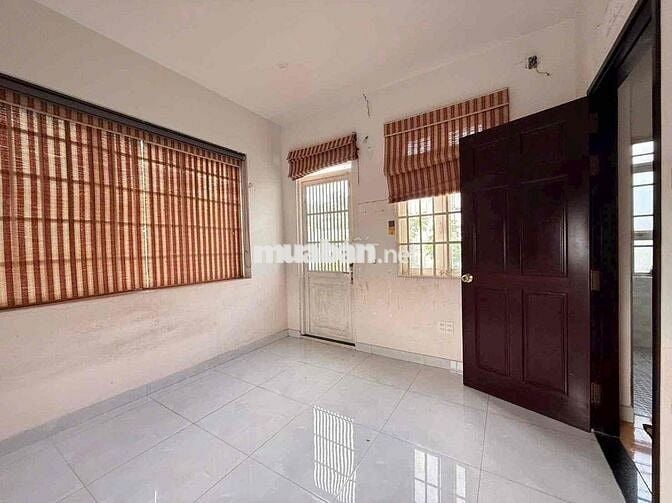hiếm nhà 3 lầu khu Bình Thọ gần chợ Bắc Ninh, đh Kĩ thuật 4pn hẻm oto