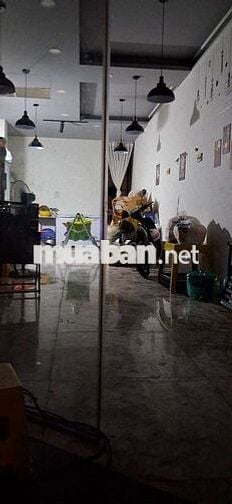Cho thuê 1 phần hoặc toàn bộ mặt bằng số 799 Hoàng Sa p11 Q3