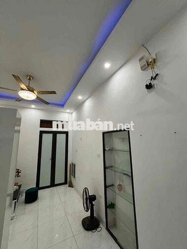 Bán nhà tập thể phố Lò Đúc nhà đẹp 2 thoáng ở ngay 50m2 tầng 1 giá 3.2