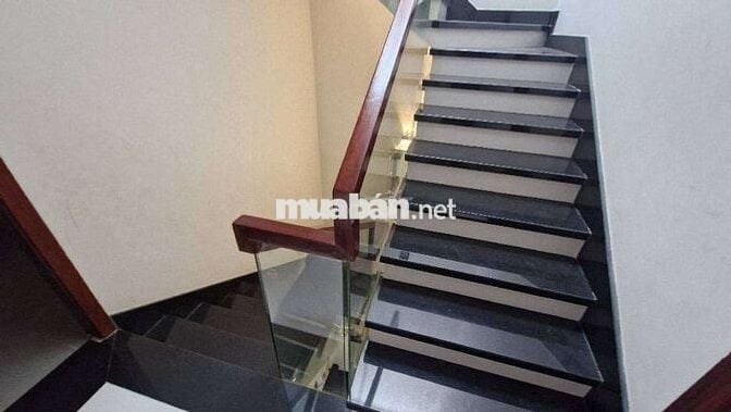 Bán gấp nhà 65m2, 3 tầng Btct, 4pn, nhỉnh 8tỷ, đường 1041, Quận 7.