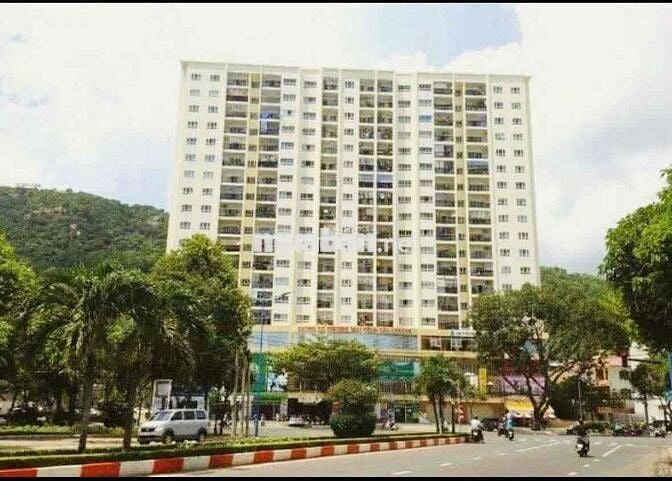 bán căn hộ chung cư tầng chung