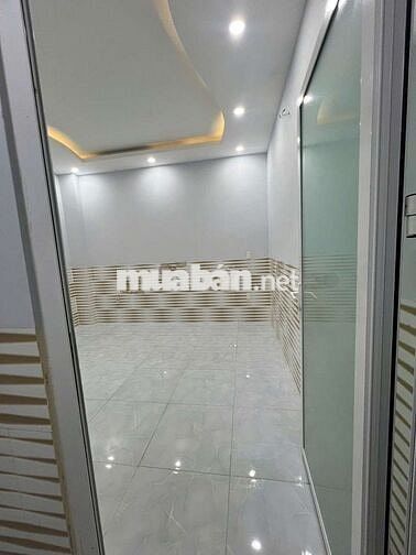 NHÀ ĐẸP MỚI KENG GẦN NGÃ TƯ GA, 5*20, TRỆT, 2 LẦU, 4PN, SÂN XE HƠI