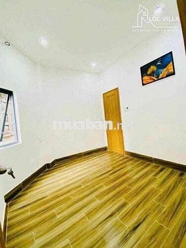 Nhà 2 tầng hẻm 136 Trần Cao Vân 2 phòng ngủ