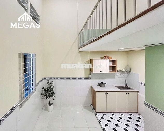 Phòng gác cao 2m- diện tích 30m2- Ngay đường Đặng Văn Bi, Ga Bình Thái