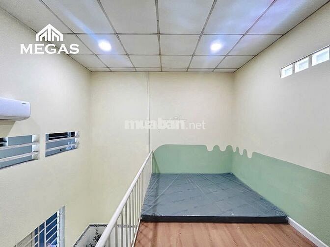 Phòng gác cao 2m- diện tích 30m2- Ngay đường Đặng Văn Bi, Ga Bình Thái