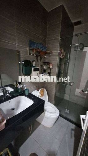 Bán gấp nhà 65m2, 3 tầng Btct, 4pn, nhỉnh 8tỷ, đường 1041, Quận 7.