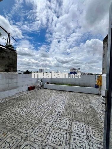 NHÀ ĐẸP MỚI KENG GẦN NGÃ TƯ GA, 5*20, TRỆT, 2 LẦU, 4PN, SÂN XE HƠI