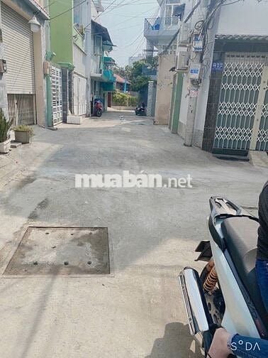 Nhà hẻm 2 mặt tiền, dtsd 98m2, 3 phòng ngủ, Huỳnh tấn phát, Quận 7.