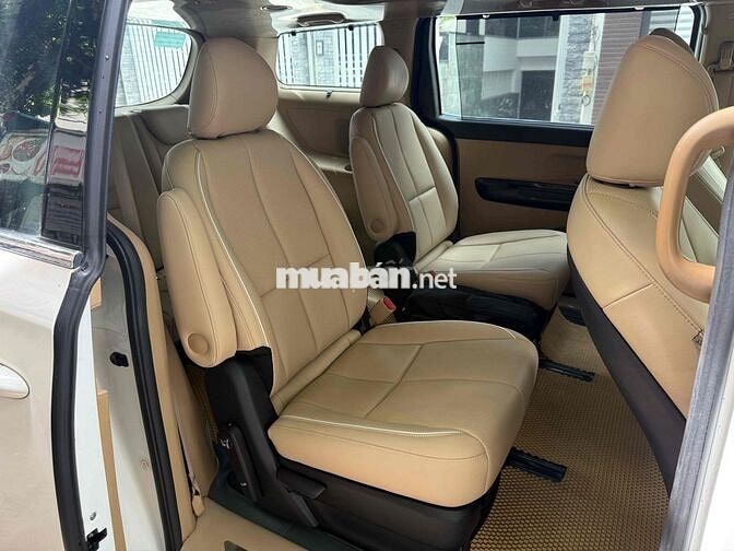 Kia Sedona 2018 2.2 DATH - 100000 km