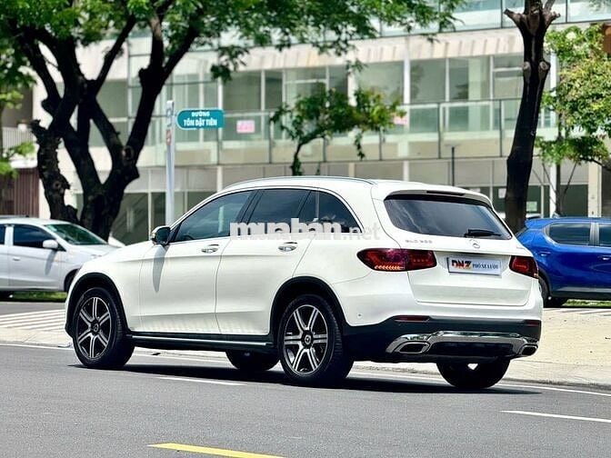 Mercedes Benz GLC200 4MATIC 2021 Full option